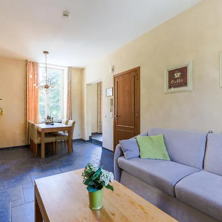 Numero Cinq Apartment